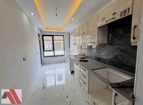 Sümbüller'den Eğitimciler Cadde Üzeri Modern 73m2 Lüx 2+0 Daire