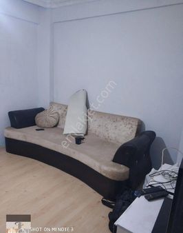 Sütlüce Mahallesi'nde Üniversite Yakını Kiralık Eşyalı 1+1 Daire