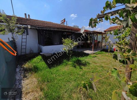 500 M2 Tarla İcerisinde 3+1 Müstakil Ev - Evrenköy