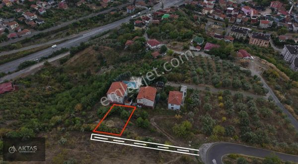 Geyve Alifuatpaşa'da Villa Yapımına Uygun Manzaralı 351m2 Arsa
