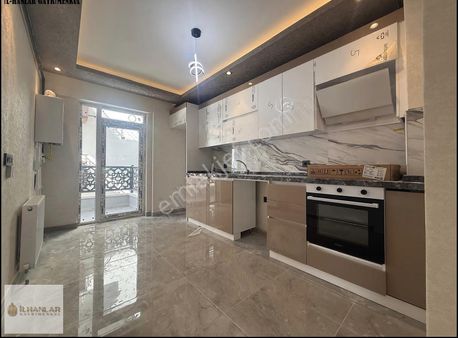 Ayvalı Mah. Cadde Üzeri Metro Ring Güzergahı Sıfır Daireler