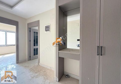 Rivax'tan Mezitlinin Merkezinde Havuzlu Site İçi Lüks 2+1 !