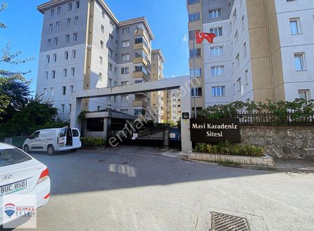 Necip Fazıl Mah. Güvenlikli Site İçi 3+1 135m2 Metroya 4 Dk Boş