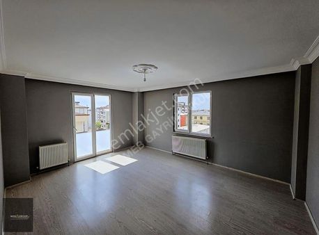 Tuzla'da Kiralık Geniş 2+1 Daire