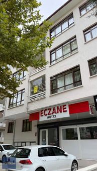 Emek 8. Cadde Yakını,geniş/kullanışlı Ara Kat 3+1 Satılık Daire