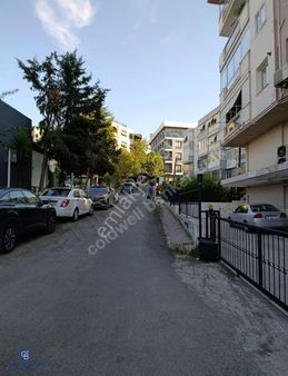 Karabağlar Bahçelievler Mah. Önü Komple Acık 2+1 Daire