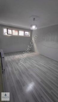 Galata Gayrimenkul'den Şehitlikte 3+1 Bodrum Kat Kiralık Daire