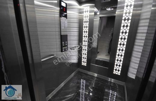 Sarılarda Manzaralı Asansörlü Araç Takasli 4+1 Dubleks