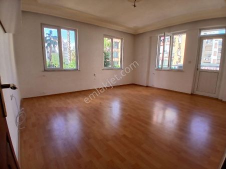 Yenigün'de Asansörlü Ara Katta 3+1