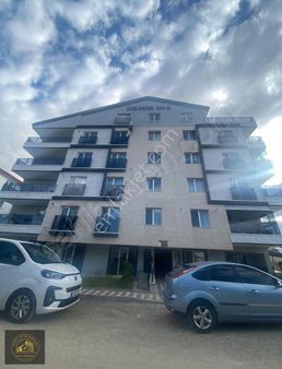 İlköğretim Okulunun Yanı Başında Ebebeyn Banyolu Sıfır Daire