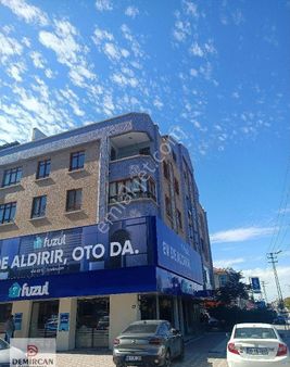 Etimesgut Merkez'de Geniş Masrafsız 5+1 Satılık Teras