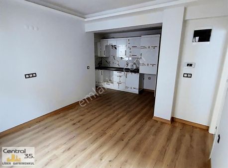 Central 35 Menderes Mh 69 M2 2+1 D.gaz Asansör Sıfır Arakat