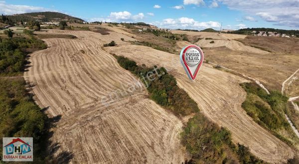 Duhan Emlaktan Kabaklıda Otoyol Gişelere Yakın Satılık Tarla