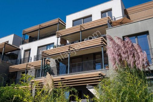 Çekmeköy Bir Bahçe Sitesi Kiralık 3+1 | İelev Yanında, Teraslı