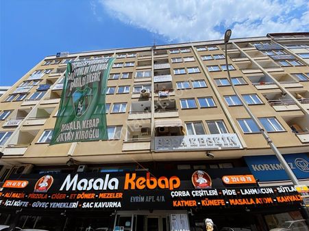 Izmıt Dolphın Avm Karşısı Içı Full Yenılenmış Satılık 3+1