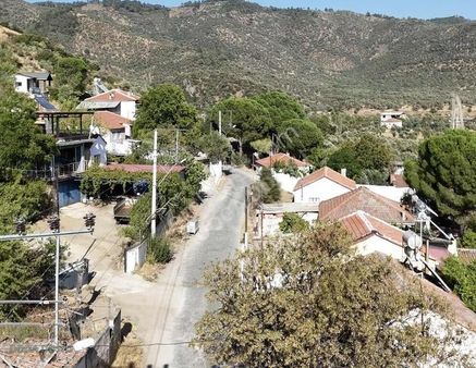 Doğa Dostu'ndan Bayındır Yakapınar 2615 M2 De Dubleks Ev İmarlı