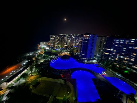 Atabey'den Flamingo 4 Sitesinde 3+1+ç.banyo Deniz Ve Havuz Manzaralı Satılık Yazlık Daire