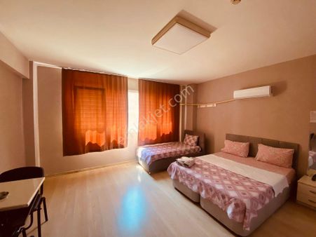 Çiğli Merkezde Güvenilir Günlük Lüks Kiralık Daire