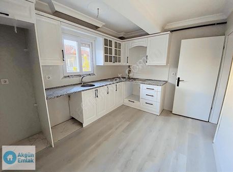 Efendi Mah. Bilali Habeş Camii Yakını 2+1 100 M2 Satılık Daire