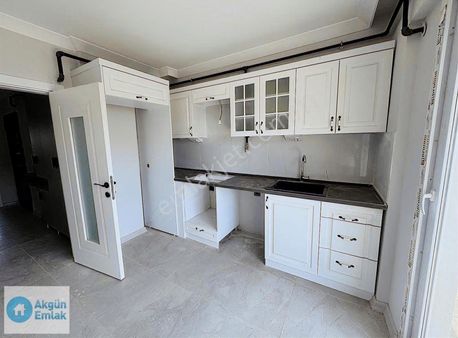 Hürriyet Mahallesi Özel Doğuş Hastanesi Yakını 90 M2 2+1 Daire