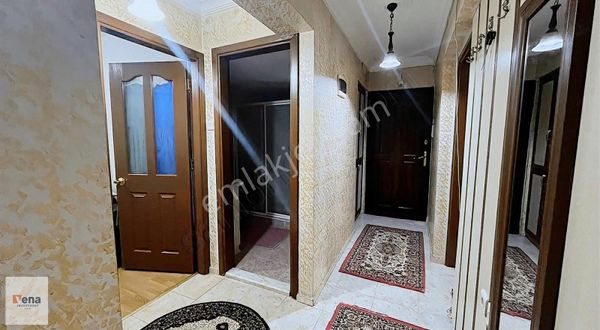 Özyurtlar'dan Çarşı'da Kiralık Ara Kat Daire