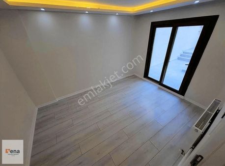 Özyurtlar'dan Full Tadilatlı Bahçe Katı Daire