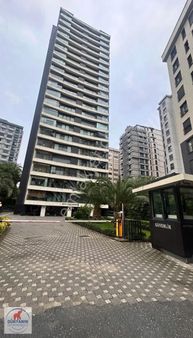 Fenerbahçe Sahilde Lüks Sitede Deniz Manzarlı 4+1 Satılık Daire