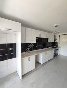 Ysf Emlaktan Karapürçek De Kiralık Daire 4+1 Asansör Lü