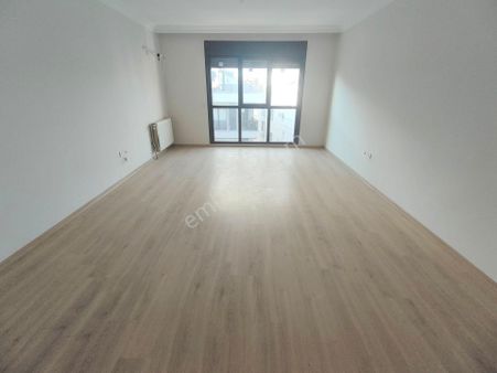 Emlak Dünyasından 63'ün Orada Satılık 5+2 185 M2 Sıfır Dubleks