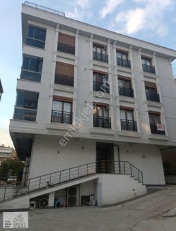 Adnan Kahveci Bulvarı Üzerinde 2+1 2.kat 5 Yıllık Satılık Daire