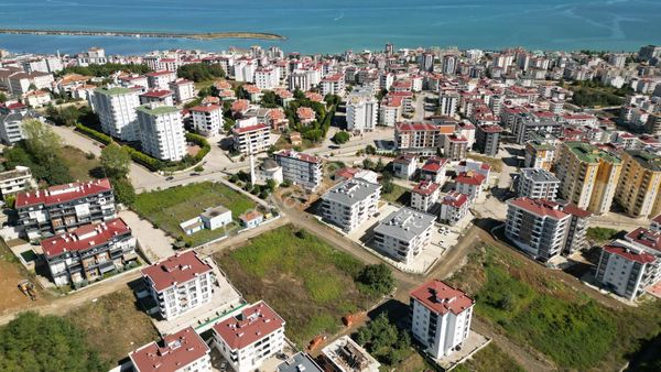Hisar'dan Körfez De Toplu Konutun Altında Satılık 483m2 Arsa