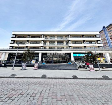Beyaz Center Avm'de Kurumsal Kiracılı Asma Katlı Satılık Dükkan