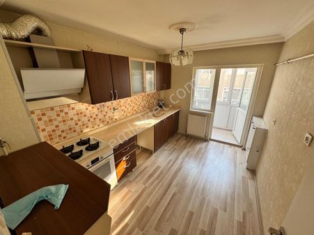 Asansörlü Kredi İmkanlı! Sincan Plevne Mah'de Cadde Üzeri Mükemmel Konumda Masrafsız Yapılı Daire