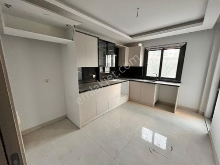 Ra Gayrimenkul Anıt Mh.harika Konum Sıfır Bağımsız Mutfak 2+1