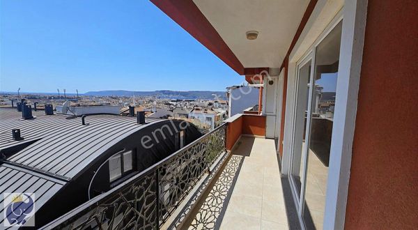 Cevatpaşa Mahallesinde Satılık Boğaz Manzaralı 3+1 Daire