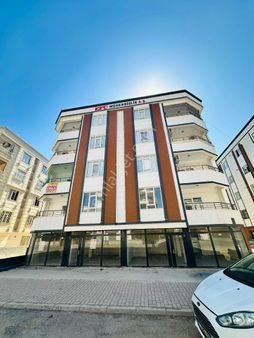 Öz Birlik Emlaktan Kiralık 3+1 Eşyalı Daire Ara Kat