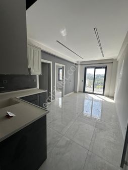 Üniversiteye,cerrahi Hast Ve Adli Tıpa Yakın Satılık Apartlar