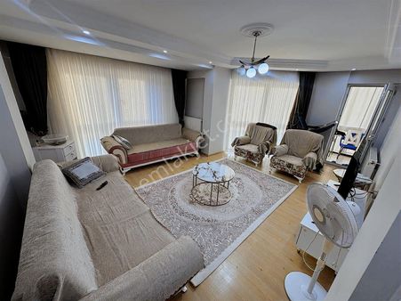 Zeytinköy Eskiyol Cadde Üzeri Fırsat 3+1 160m2 Asansörlü Daire!