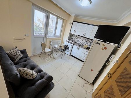 Üniversiteye Yakın Abonelikleri Açık Ara Kat Balkonlu 1+1 Apart!