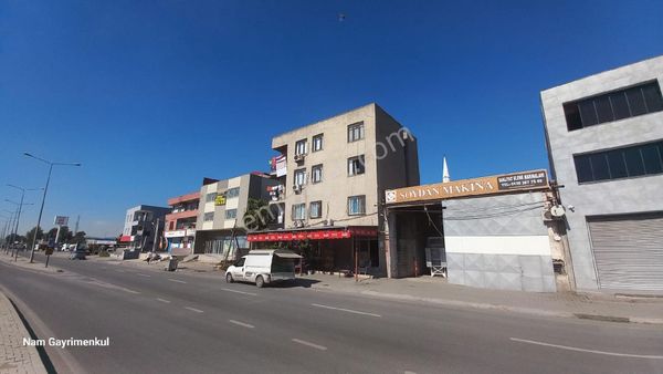 Özgürlük Mahallesi'nde Komple Satılık Bina