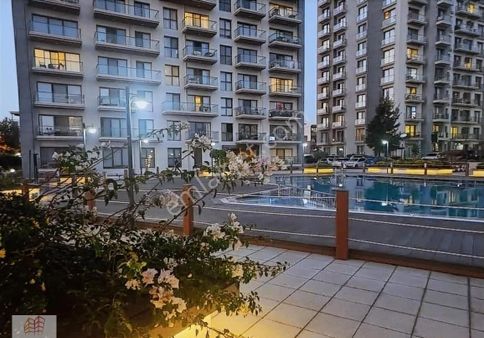 Çiğli Harmandalı Marka 333 Sitesinde Eşyalı Kiralık 1+1 Daire