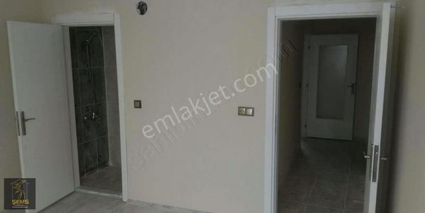 Adliye Ve Kto Yakını Eminevime Uygun Arakat 3+1 Daire