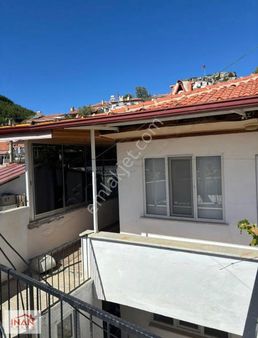 Camikebir'de 148 M² Arsa İçinde İki Katlı Ev