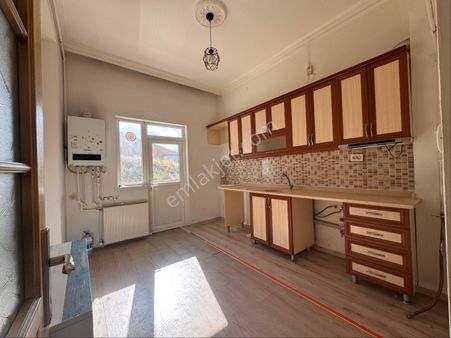 Bademlik Mah Ara Katta Asansörlü Yeni Binada Geniş 2+1