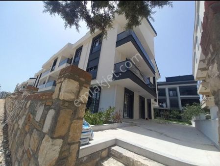 Didim Altınkum Mah Havuzlu Sitede Satılık 1+1 Daire Bahce