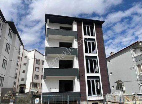 Üçer Emlaktan Gazi Kemal Mah. 1+1 Ara Kat Satılık Sıfır Daire