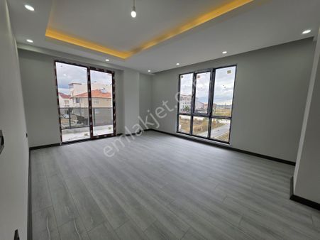 Ergünler İnşaattan Ara Kat Ön Cephe Lüx Satılık Daire