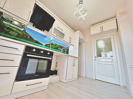 🌀gültaş Emlaktan Edremit Tokide Satılık 2+1 Ayrı Mutfak Ara Kat Asansörlü Daire