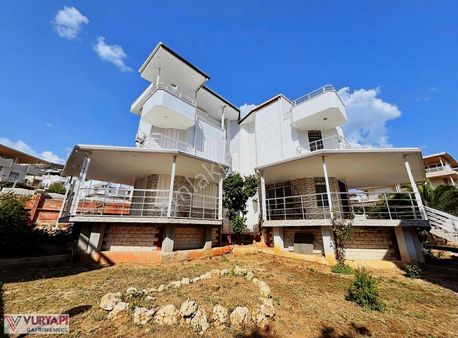 Akbük'de Merkez'de-denize Yakın-müstakil-bahçeli- Villa