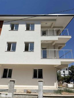 Ycs'den Güzelçamlı Merkezde Bahçeli 1+1 Daire